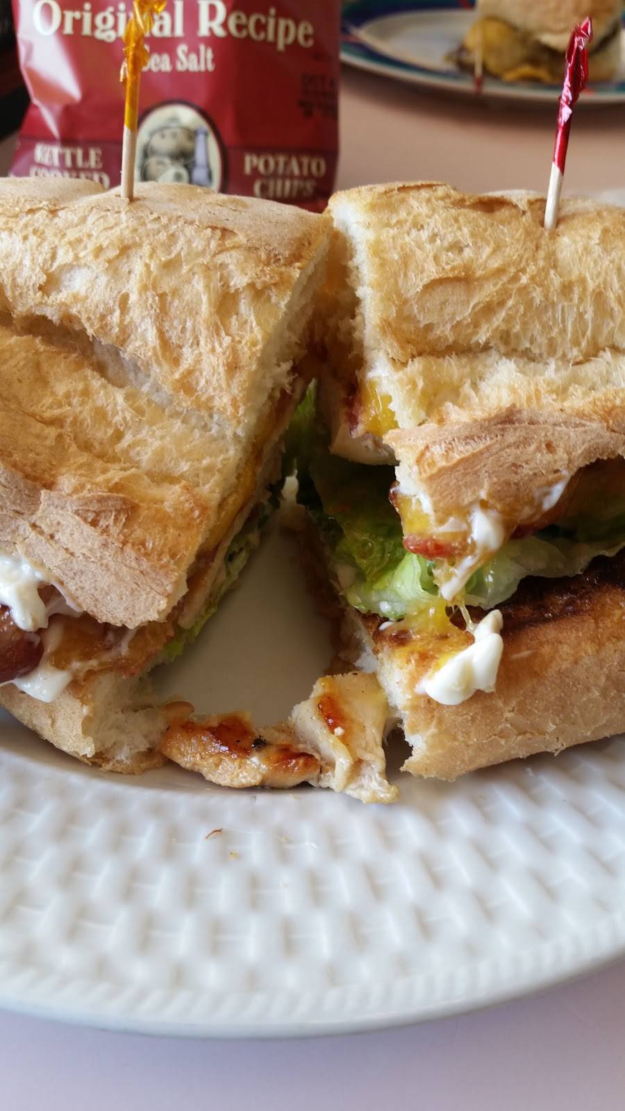 Valley Café | cafe | 4171 Suisun Valley Rd # A, Fairfield, CA 94534, USA | 7078642507 OR +1 707-864-2507