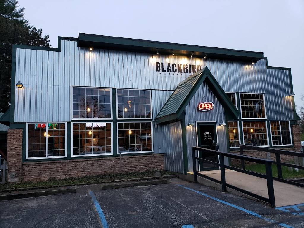 The Blackbird Waterhouse | restaurant | 4896 Paw Paw Lake Rd, Coloma Charter Township, MI 49038, USA | 2694682473 OR +1 269-468-2473