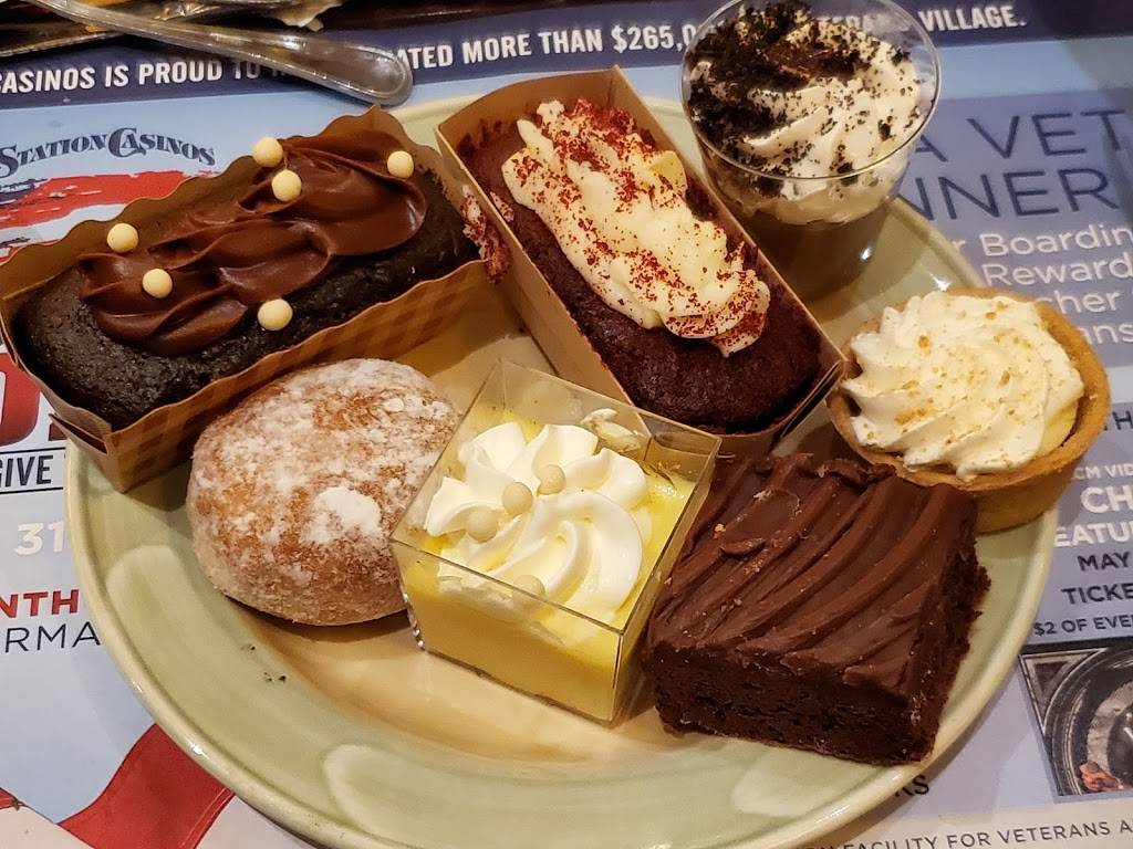 Feast Buffet | restaurant | 11011 W Charleston Blvd, Las Vegas, NV 89135, USA | 7027977777 OR +1 702-797-7777