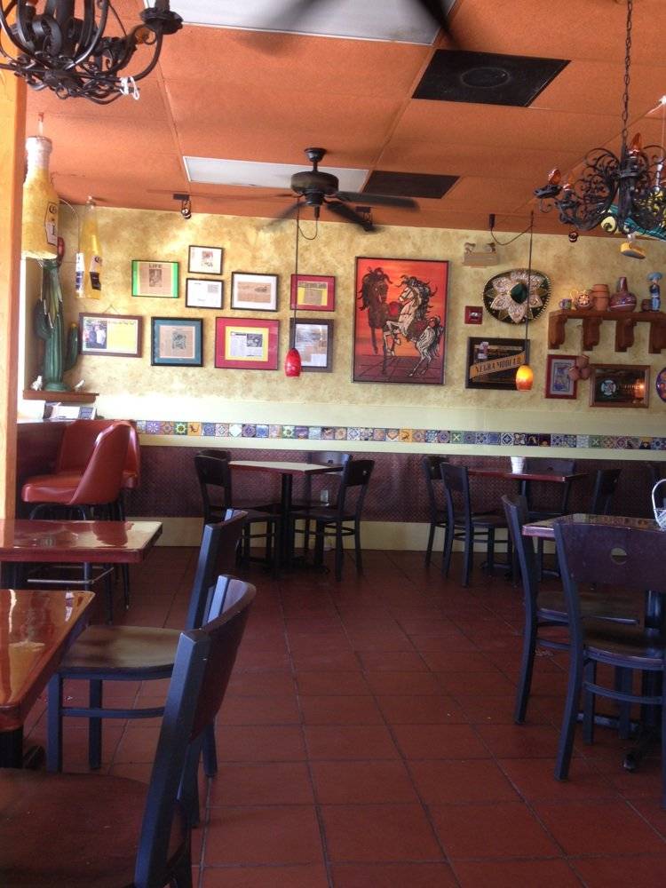 Burritos Mexican Grill | restaurant | 2700 Stickney Point Rd, Sarasota, FL 34231, USA | 9419223888 OR +1 941-922-3888