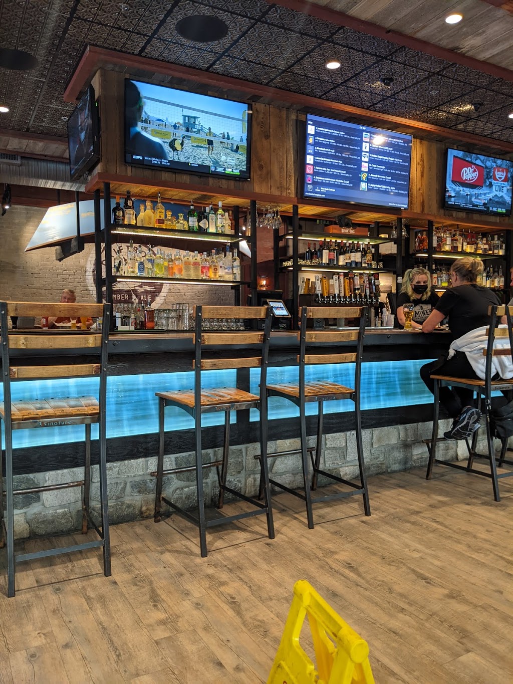 MacKenzie River Pizza, Grill & Pub | restaurant | 236 S Main Ave, Sioux Falls, SD 57104, USA | 6052755566 OR +1 605-275-5566