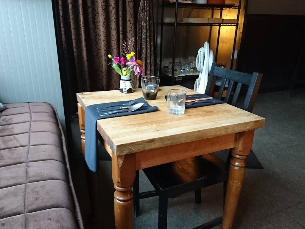 Black Krim Tavern | restaurant | 21 Merchants Row, Randolph, VT 05060, USA | 8027286776 OR +1 802-728-6776