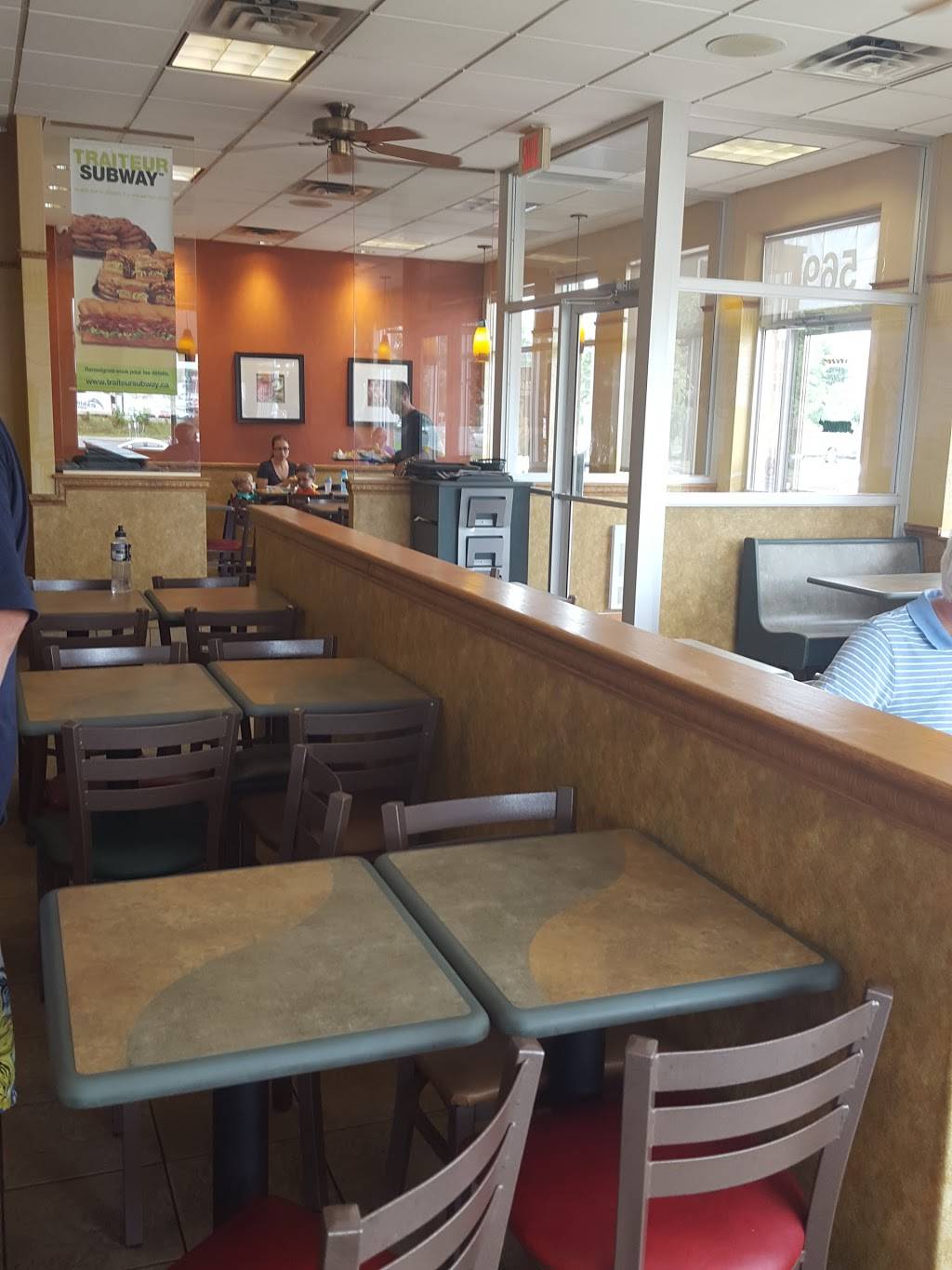 Restaurant SUBWAY | restaurant | 569 Rue Dufferin, Granby, QC J2H 0Y5, Canada | 4503603909 OR +1 450-360-3909