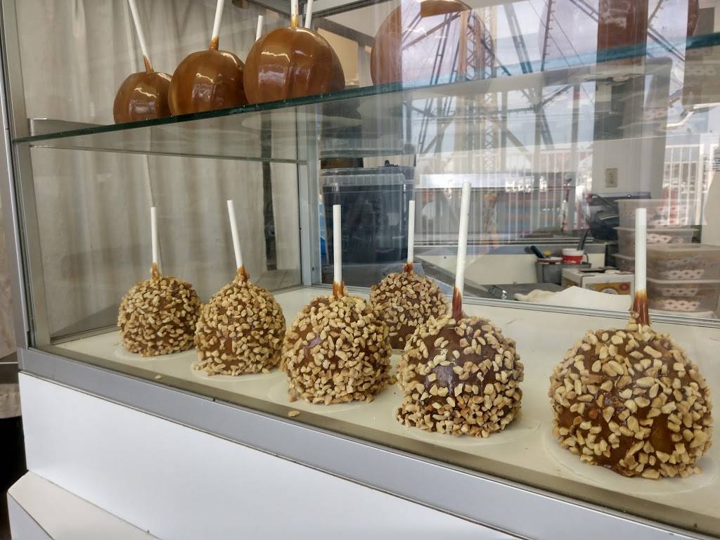 Janes Corndogs | restaurant | 600 E Bay Ave, Newport Beach, CA 92661, USA | 9496734844 OR +1 949-673-4844