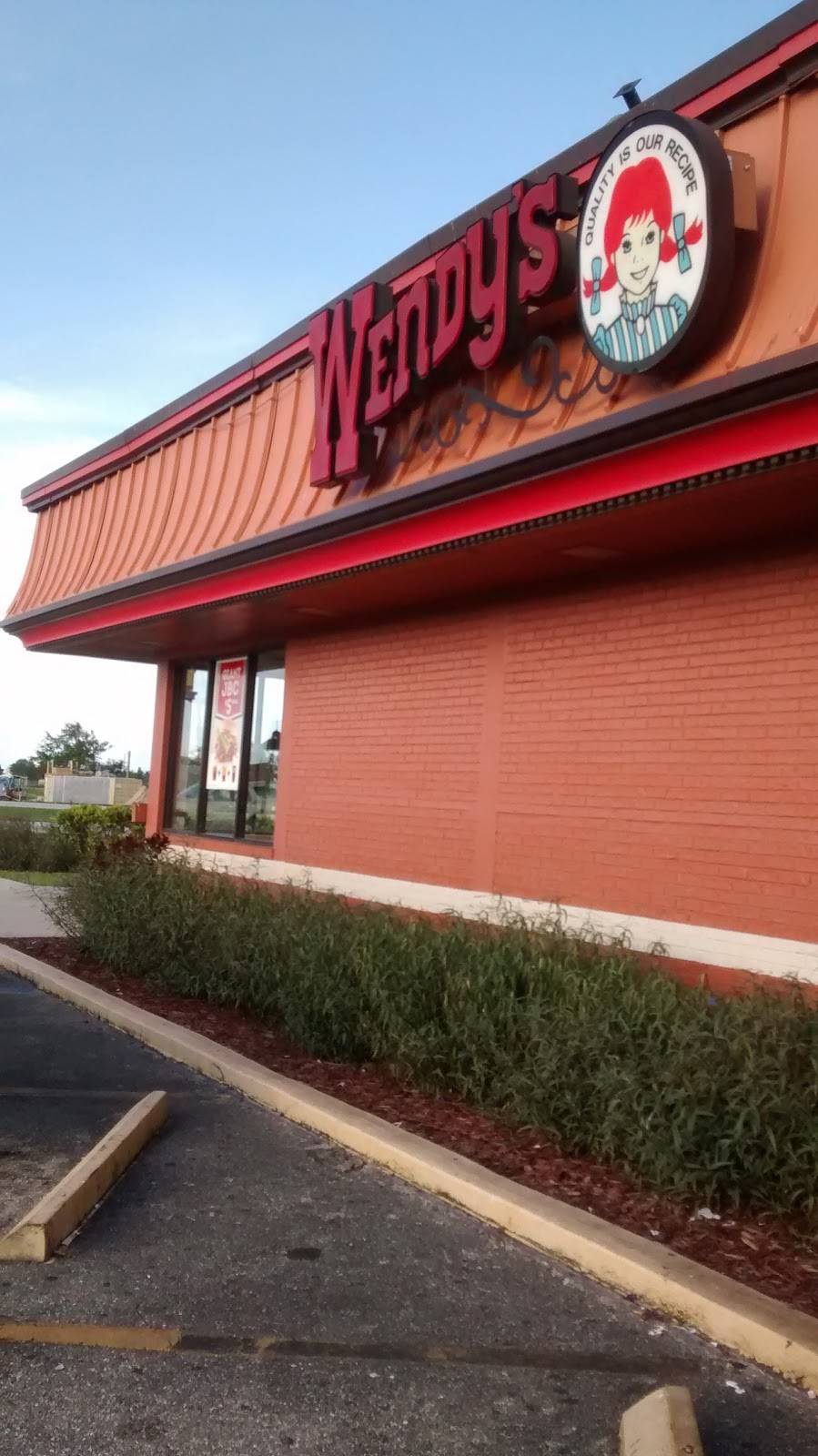 Wendys | restaurant | 800 W Sugarland Hwy, Clewiston, FL 33440, USA | 8639832321 OR +1 863-983-2321