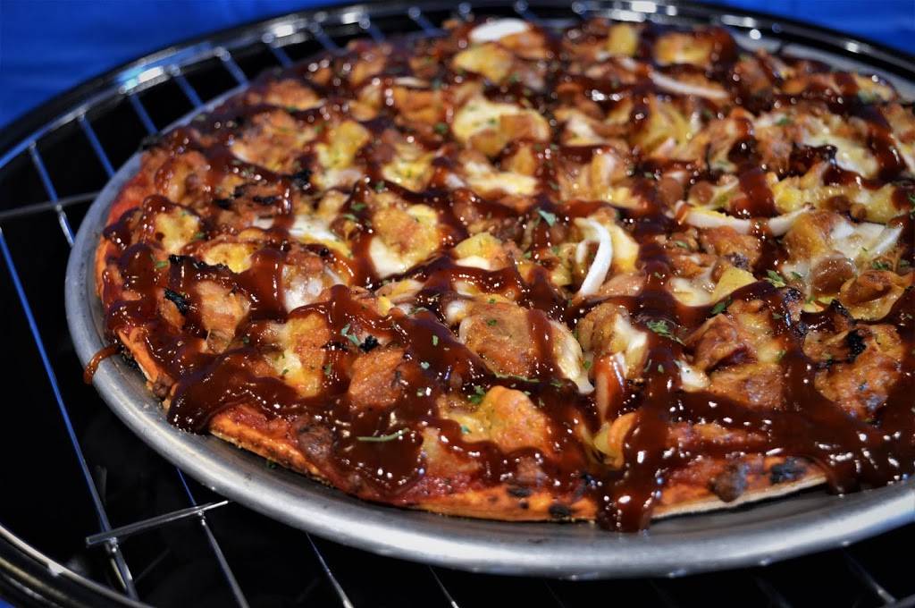 Greathouse of Pizza | meal delivery | 904 N Route 49, Casey, IL 62420, USA | 2179322220 OR +1 217-932-2220