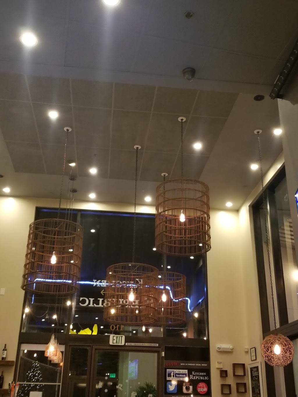 Kitchen Republic | restaurant | 7821 Edinger Ave #110, Huntington Beach, CA 92647, USA | 7148918890 OR +1 714-891-8890