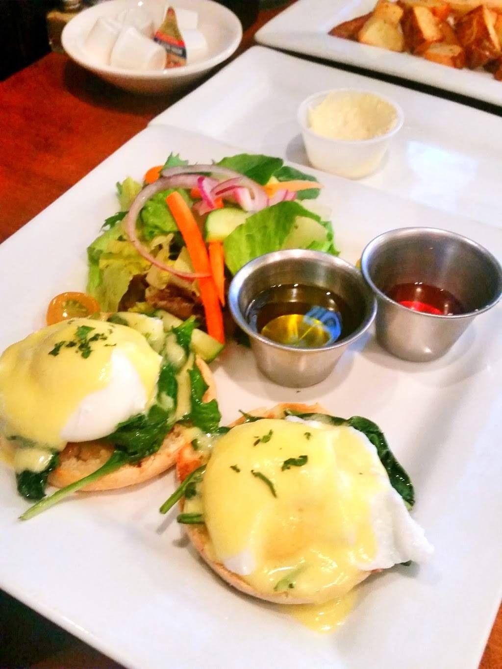 Cafe Lola Bistro | restaurant | 1805 N Roan St B-1, Johnson City, TN 37601, USA | 4239285652 OR +1 423-928-5652