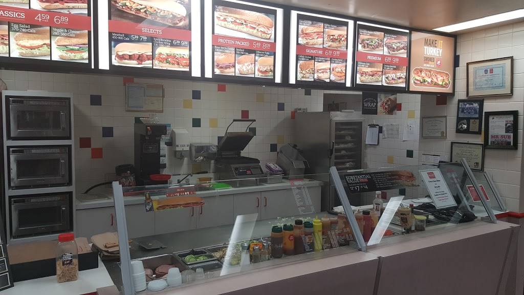 Mr.Sub | restaurant | 1725 Dundas St E, Mississauga, ON L4X 1L5, Canada | 9056254166 OR +1 905-625-4166