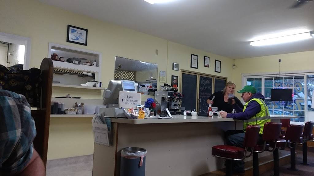 Debbies | restaurant | 7967 Skyway Rd A, Paradise, CA 95969, USA | 5307622604 OR +1 530-762-2604