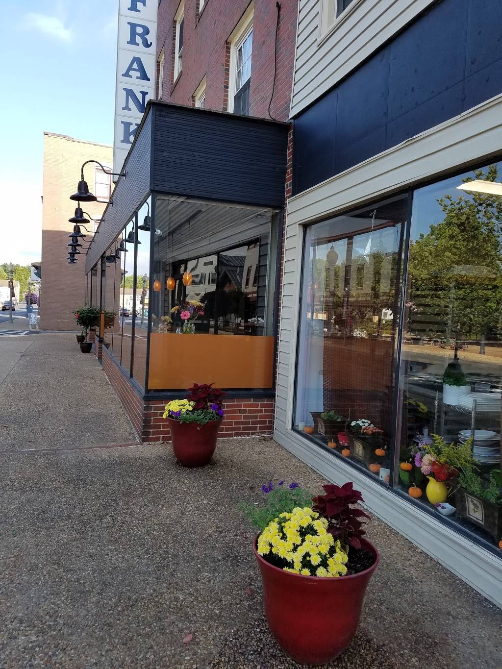 Element | restaurant | 317 E Main St, Front Royal, VA 22630, USA | 5406361695 OR +1 540-636-1695