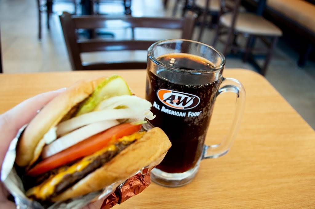 A&W Restaurant | restaurant | 1601 Gratiot Blvd, Marysville, MI 48040, USA | 8104328938 OR +1 810-432-8938