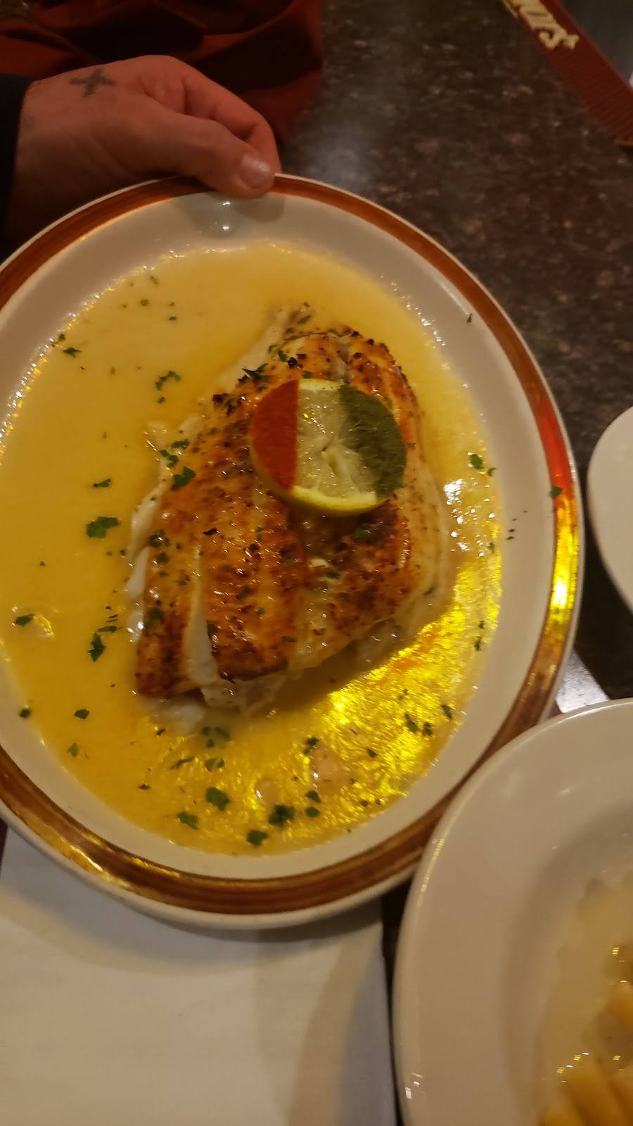 Giulios | restaurant | 53 Park Hill Ave, Yonkers, NY 10701, USA | 9143751043 OR +1 914-375-1043