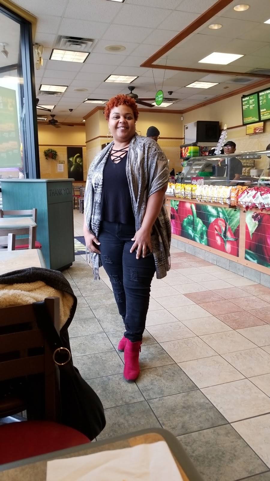 Subway Restaurants | restaurant | Spring Mall Center, 6711 Spring Mall Dr Unit # 3, Springfield, VA 22150, USA | 7037196562 OR +1 703-719-6562