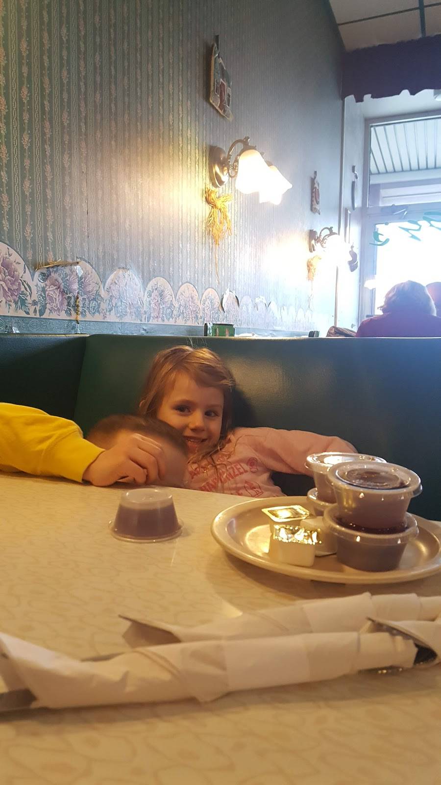 Peggys Restaurant | restaurant | 3512 Liberty St, Erie, PA 16508, USA | 8148663216 OR +1 814-866-3216