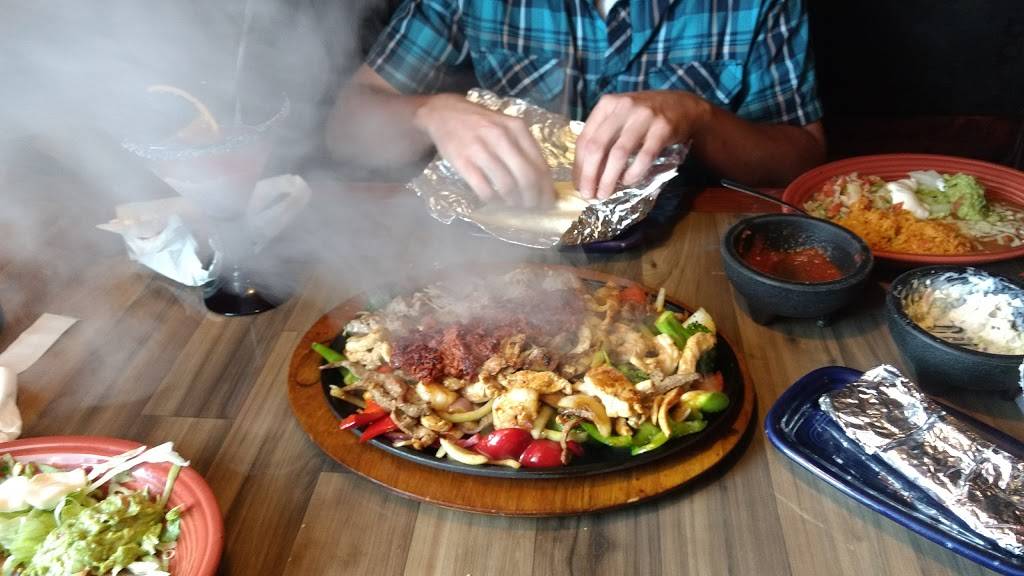 El Patron Mexican Grill - Middlefield Ohio | restaurant | 15585 W High St, Middlefield, OH 44062, USA | 4406320040 OR +1 440-632-0040