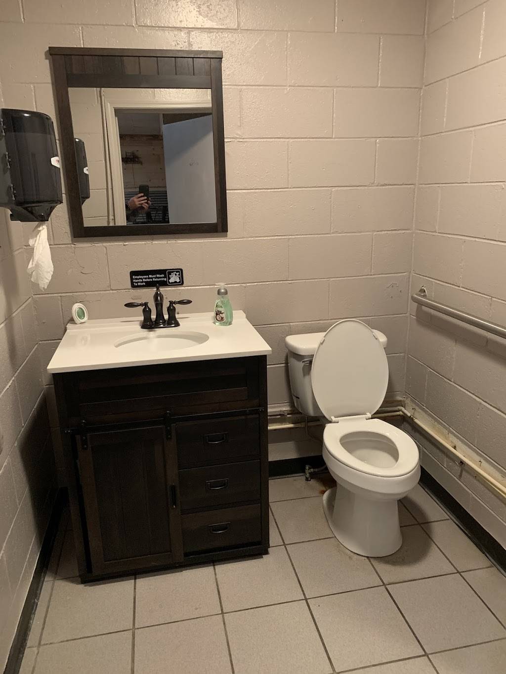 Pappy’s Place Bar & Grill | restaurant | 1133 Genesis Rd, Crossville, TN 38555, USA | 9313370703 OR +1 931-337-0703