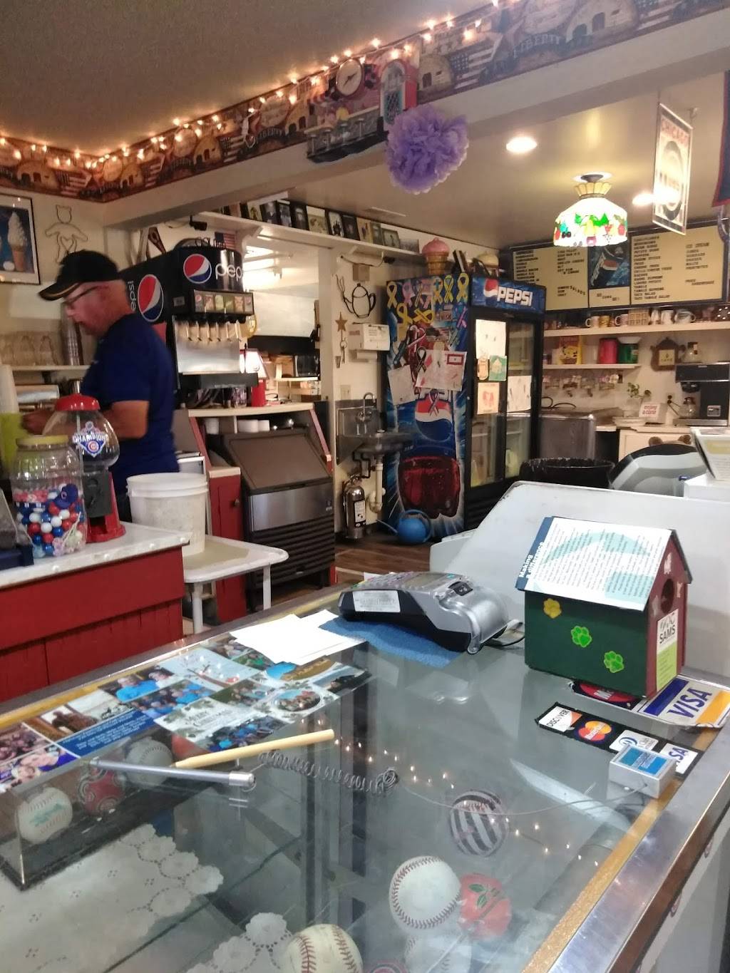 Hannahs Parlor | restaurant | 12521 W Farmington Rd, Hanna City, IL 61536, USA | 3095657657 OR +1 309-565-7657