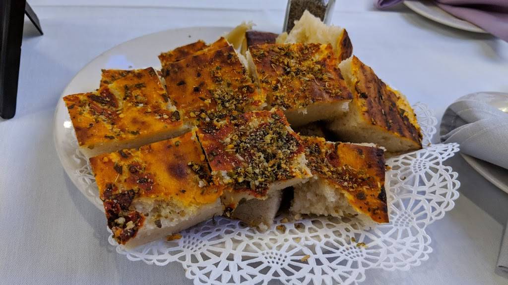 La Villa Restaurant Lounge and Banquets | restaurant | 3632 N Pulaski Rd, Chicago, IL 60641, USA | 7732837980 OR +1 773-283-7980