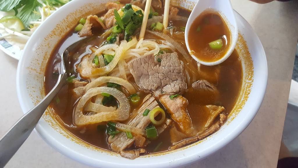 Lotus Restaurant | restaurant | 113 W Grant St, Minneapolis, MN 55403, USA | 6128701218 OR +1 612-870-1218