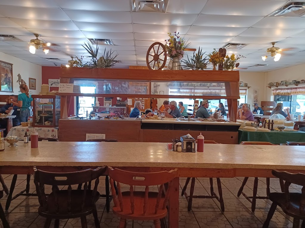 Crossroads Restaurant | restaurant | 5050 NE 128th Ave, Okeechobee, FL 34974, USA | 8637638333 OR +1 863-763-8333