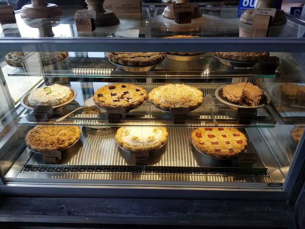 Henrys Sandwich Station | restaurant | 545 NW 1st Ave, Fort Lauderdale, FL 33301, USA | 9546165538 OR +1 954-616-5538