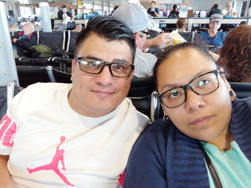 Auntie Annes | cafe | Store # AUA-A-2-2751, 4100 George J Bean Pkwy, Tampa, FL 33607, USA | 8133879872 OR +1 813-387-9872