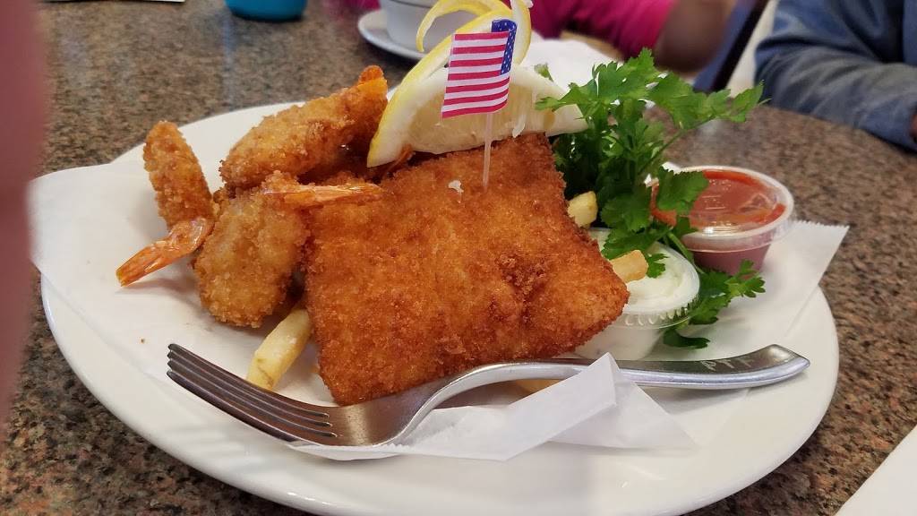 Paya Thai Fish & Chips | meal takeaway | 430 E 25th St #19, Tacoma, WA 98421, USA | 2536278432 OR +1 253-627-8432