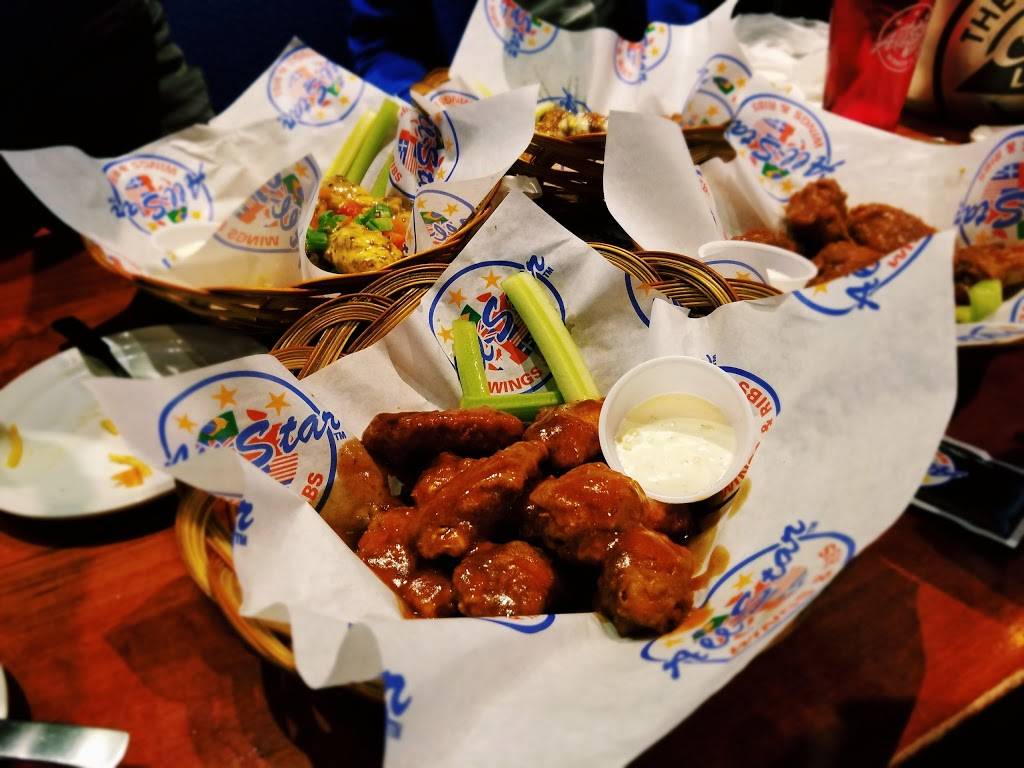 AllStar Wings & Ribs | restaurant | 1245 McCowan Rd #1, Scarborough, ON M1H 3K3, Canada | 4162960303 OR +1 416-296-0303