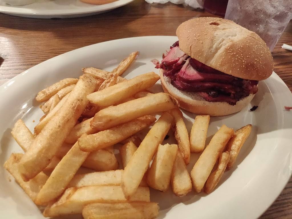 Oakwood Smokehouse & Grill | restaurant | 230 Citrus Tower Blvd, Clermont, FL 34711, USA | 3523940036 OR +1 352-394-0036