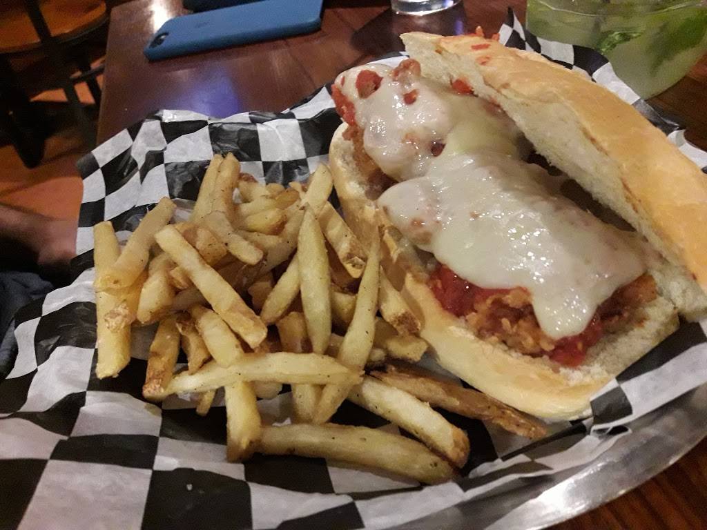 Bulldog Tavern | restaurant | 205 Prospect St, Washington, DC 20007, USA | 2026876186 OR +1 202-687-6186