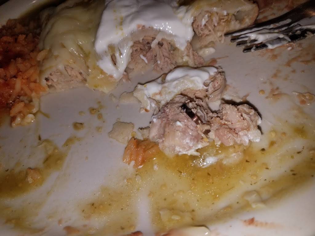 Taqueria La Tapatia | restaurant | 2320 Babcock Rd, San Antonio, TX 78229, USA | 2104428013 OR +1 210-442-8013