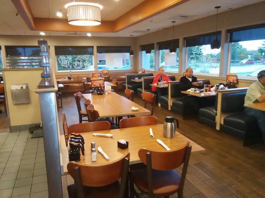 IHOP | restaurant | 1671 W Lake St, Addison, IL 60101, USA | 6309321775 OR +1 630-932-1775
