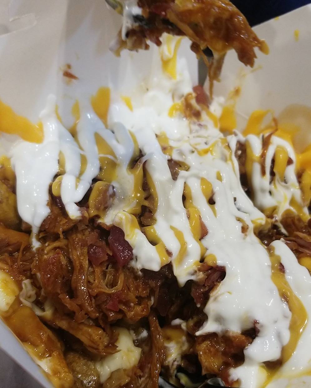 Smokes Poutinerie | restaurant | 20 Wyndham St N, Guelph, ON N1H 4E5, Canada | 5197802617 OR +1 519-780-2617