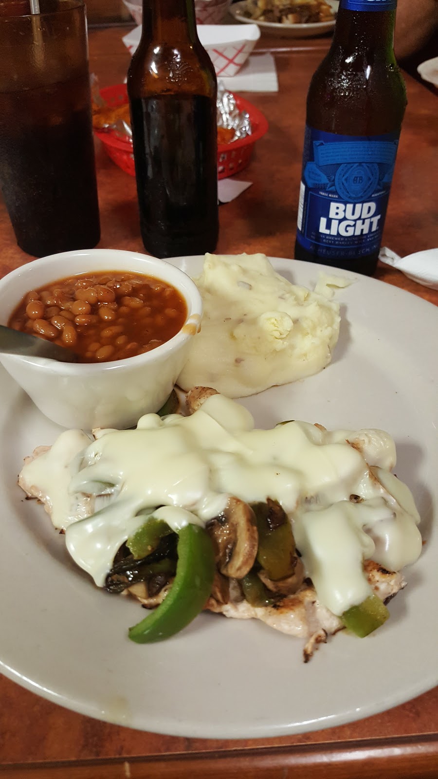 Gabbys Bar & Grill | restaurant | 214 W Main St, Ava, IL 62907, USA | 6184263000 OR +1 618-426-3000