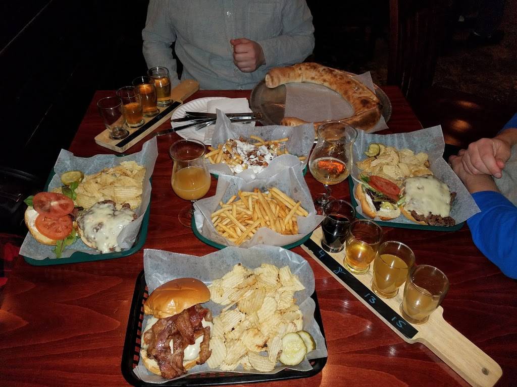 Craftys Taproom | restaurant | 3332 Grant Ave, Philadelphia, PA 19114, USA | 2159691892 OR +1 215-969-1892