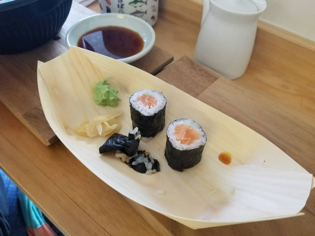 White on Rice | restaurant | 510 W Fourteenth St, Traverse City, MI 49684, USA | 2316337423 OR +1 231-633-7423