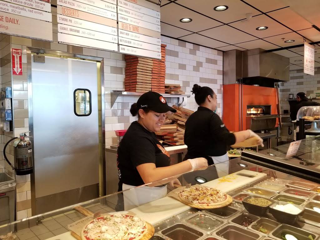 Blaze Pizza | meal takeaway | 643 N Fair Oaks Ave, Pasadena, CA 91103, USA | 6262386026 OR +1 626-238-6026