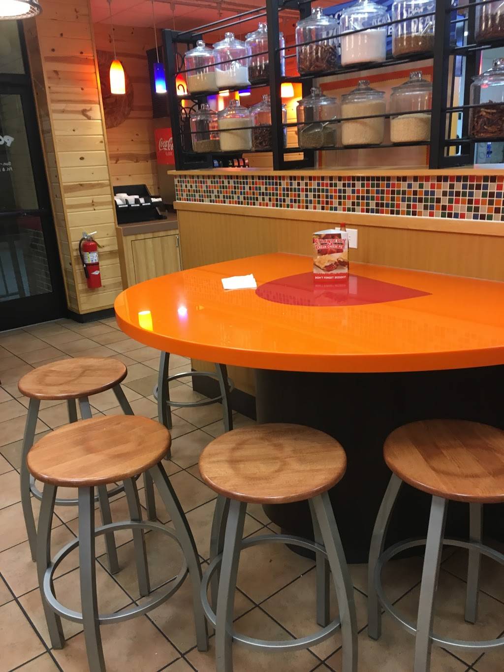 Popeyes Louisiana Kitchen | restaurant | 224 Oak Creek Plaza, Mundelein, IL 60060, USA | 8479494451 OR +1 847-949-4451