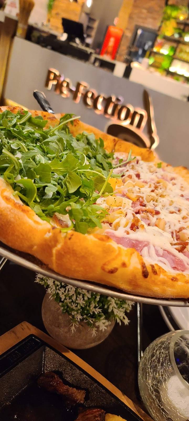 Pie Fection | restaurant | 720 Centerview Blvd, Kissimmee, FL 34741, USA | 4076030123 OR +1 407-603-0123