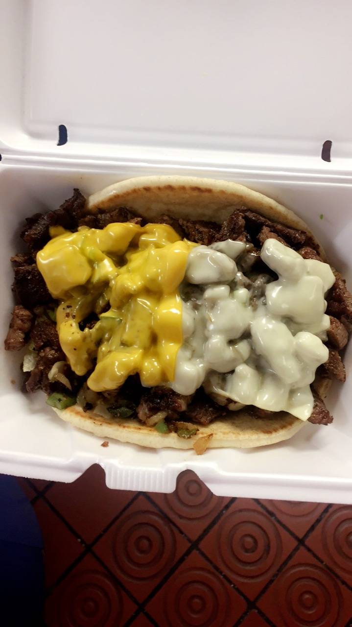 Detroit City Coney Island | restaurant | 9900 Dexter Ave, Detroit, MI 48206, USA | 3138658880 OR +1 313-865-8880