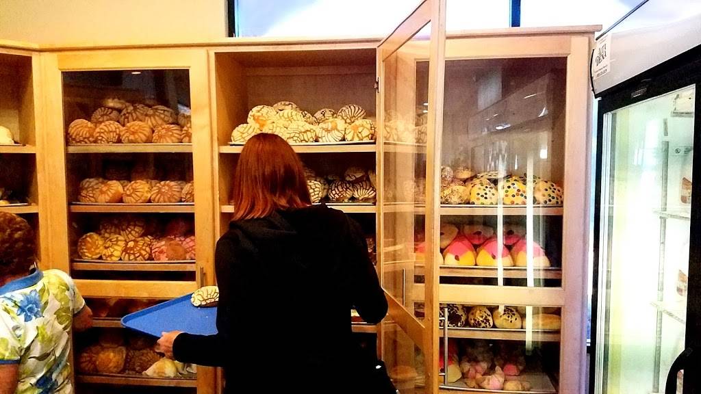 El Molino De Oro | bakery | 31886 Del Obispo St, San Juan Capistrano, CA 92675, USA | 9494899230 OR +1 949-489-9230