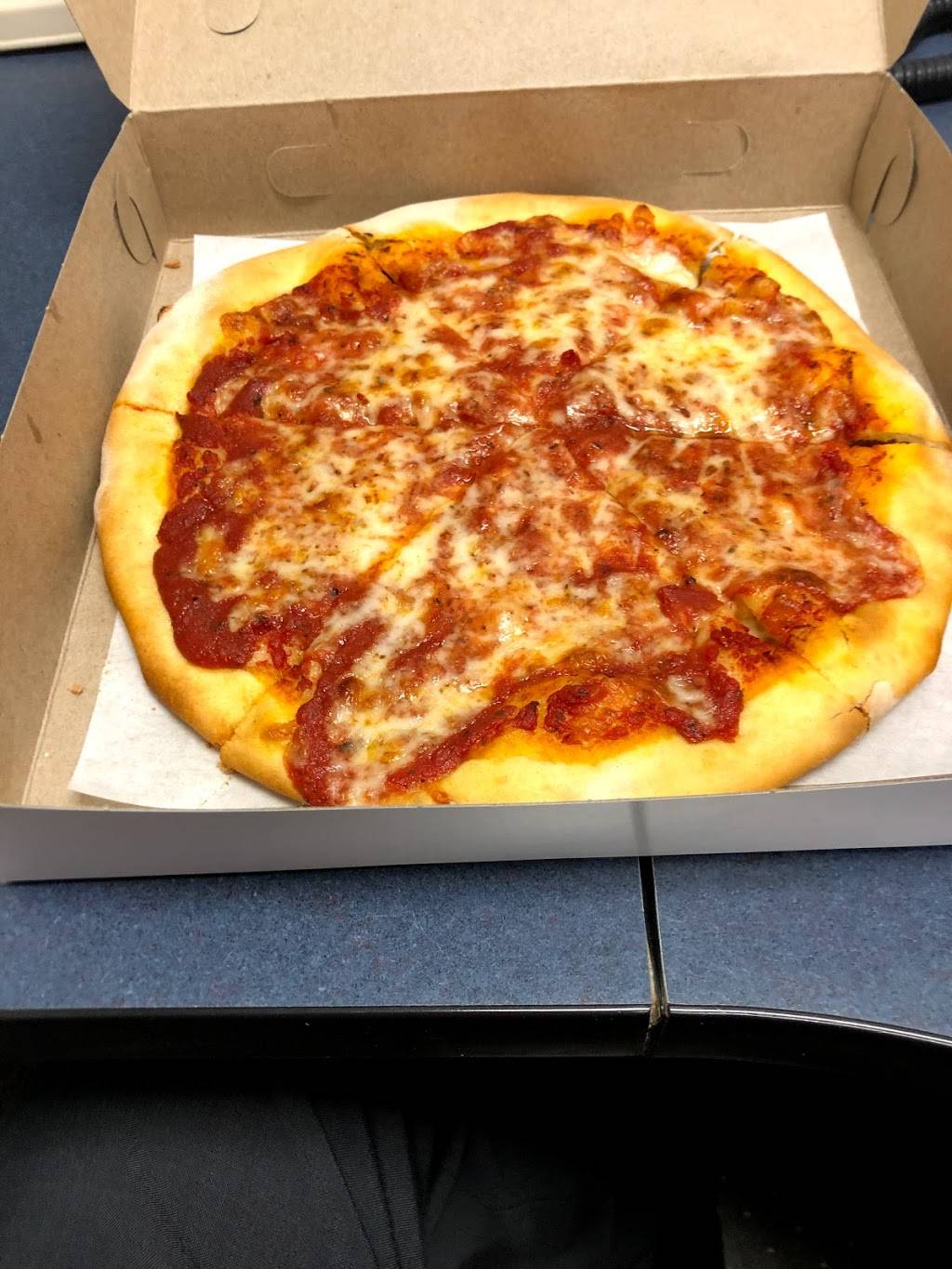 Valentinos | restaurant | 2197 Murray Hill Rd, Cleveland, OH 44106, USA | 2167950463 OR +1 216-795-0463