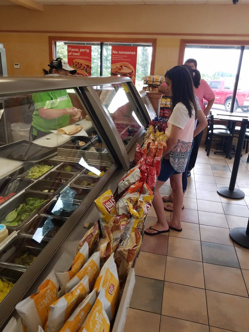 Subway | restaurant | 4504 E Johnson Ave, Jonesboro, AR 72401, USA | 8702756035 OR +1 870-275-6035