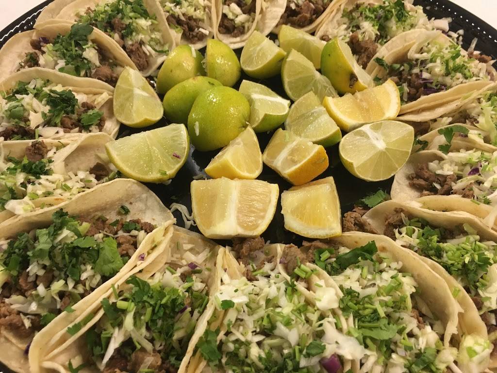 El Cochinito Contento | restaurant | 88 E Olive Ave, Fresno, CA 93728, USA | 5594862833 OR +1 559-486-2833