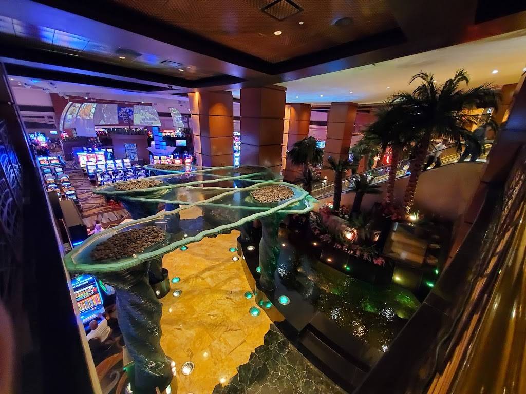 Isle Casino Racing Pompano Park | restaurant | 777 Isle of Capri Circle, Pompano Beach, FL 33069, USA | 9549722000 OR +1 954-972-2000