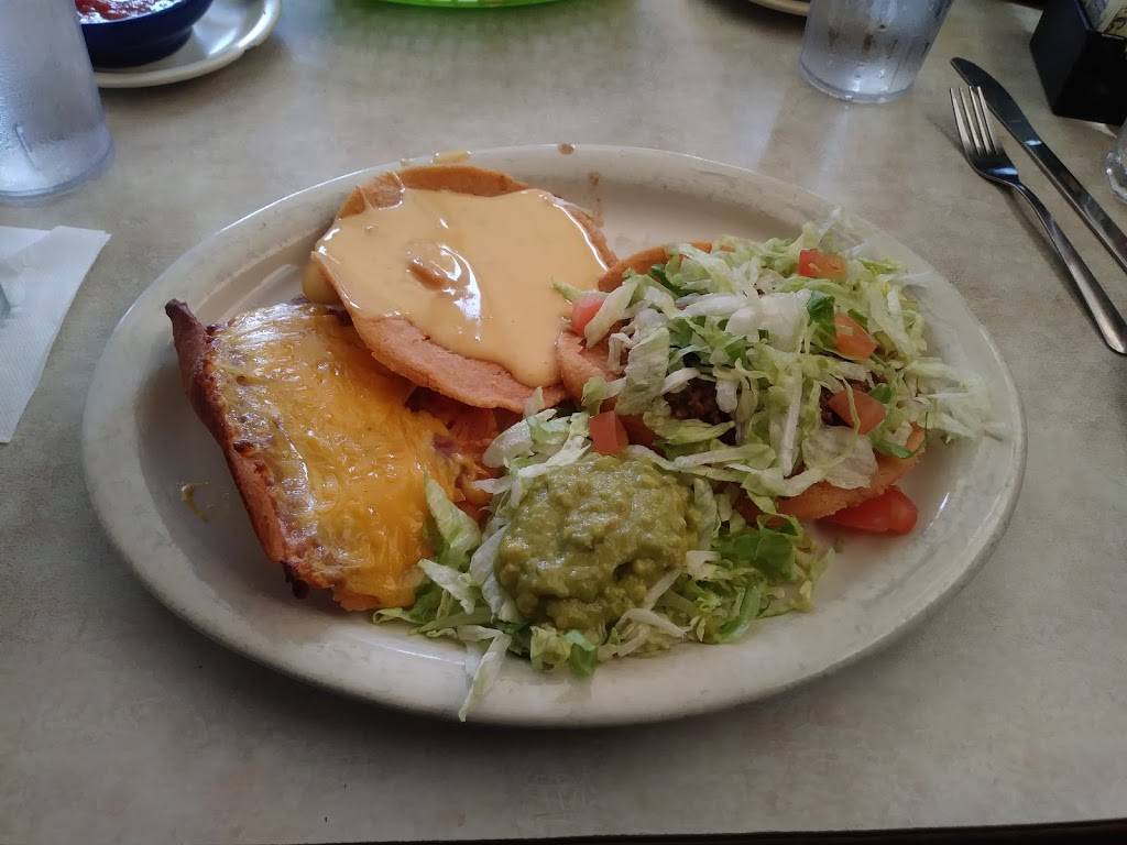 El Patio Restaurant | restaurant | 2938 Guadalupe St, Austin, TX 78705, USA | 5124765955 OR +1 512-476-5955