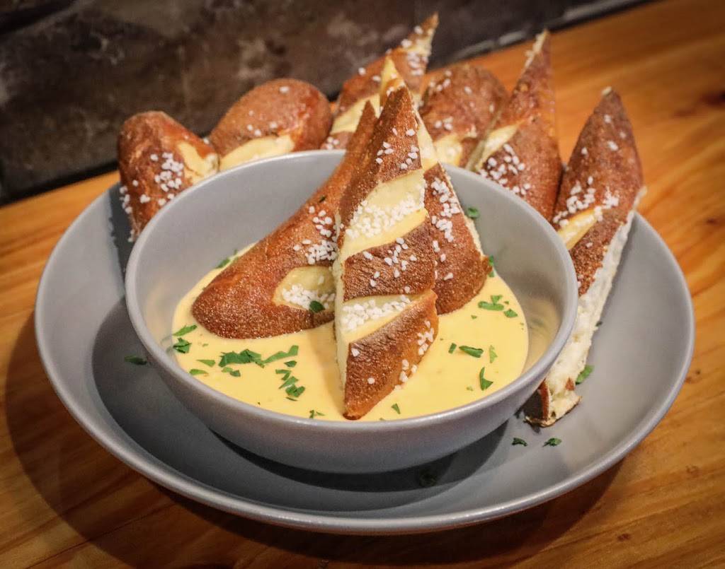 Purgatory Whiskey Bar & Craft Beer | restaurant | 31 W 10th St, Tracy, CA 95376, USA | 2095975397 OR +1 209-597-5397