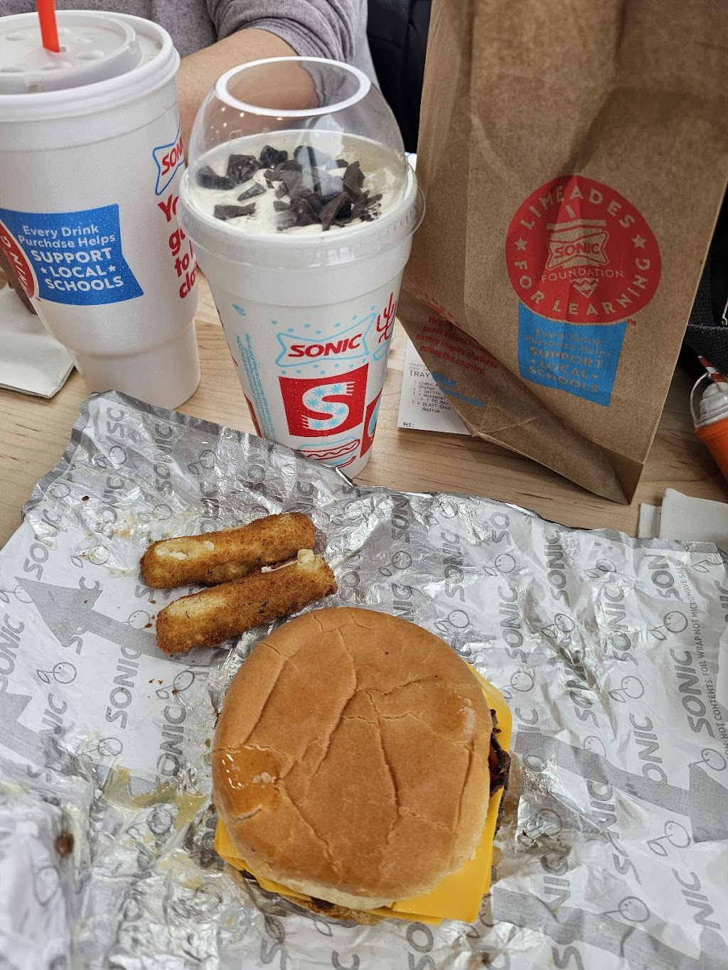 Sonic Drive-In | restaurant | 509875 US-95, Bonners Ferry, ID 83805, USA | 2083067007 OR +1 208-306-7007