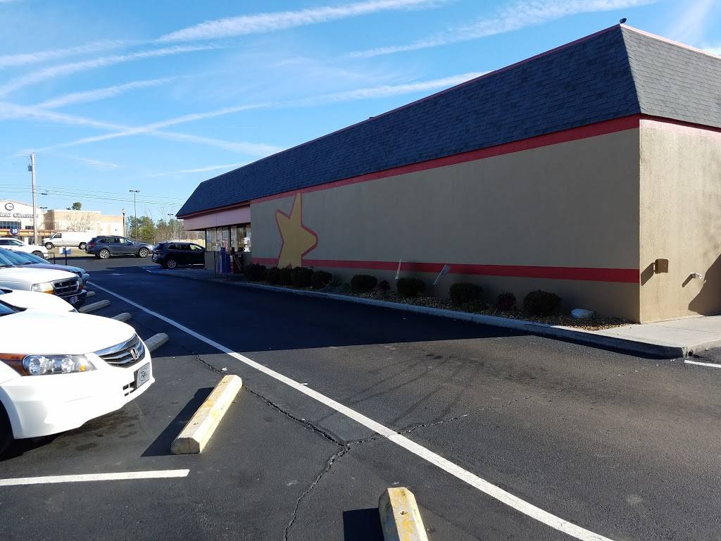 Hardees | restaurant | 541 Battlefield Pkwy, Fort Oglethorpe, GA 30742, USA | 7068611769 OR +1 706-861-1769